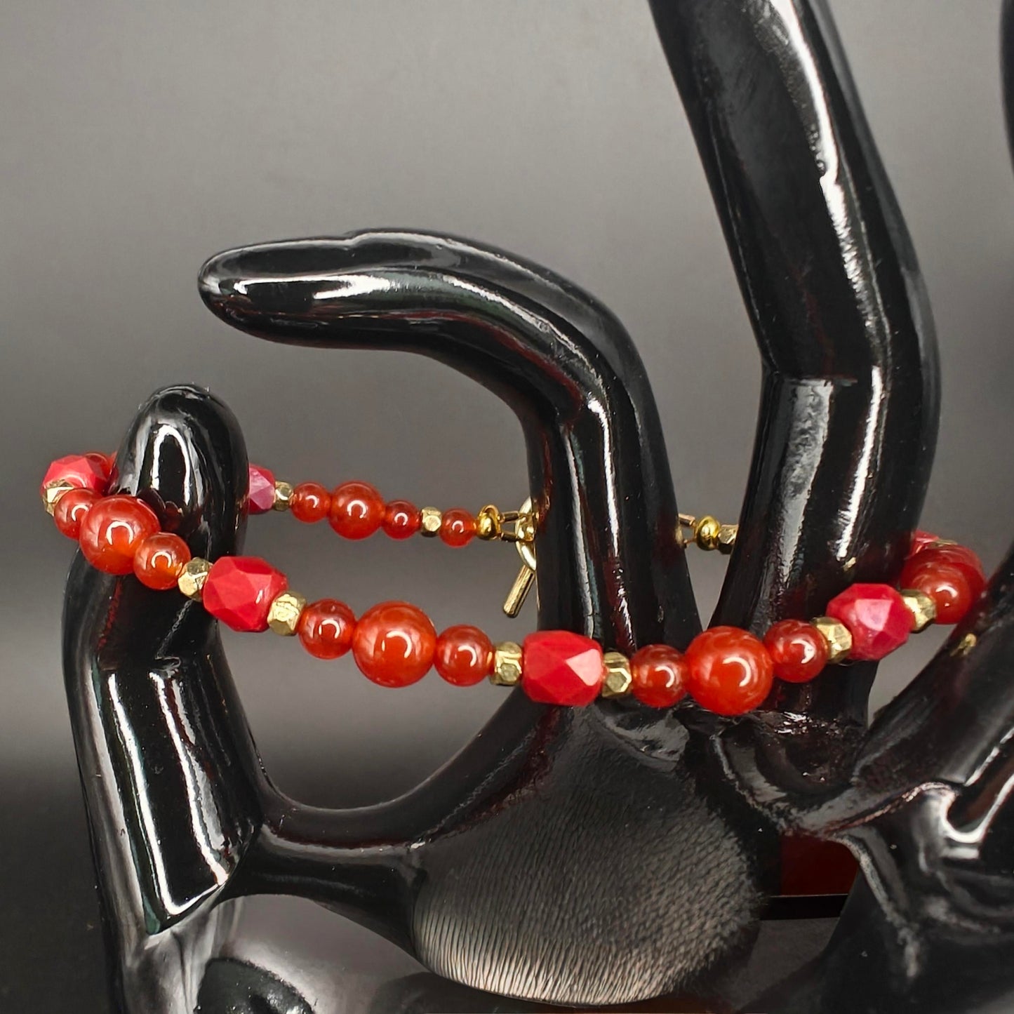 Red Carnelian & Gold Hematite Beaded Bracelet