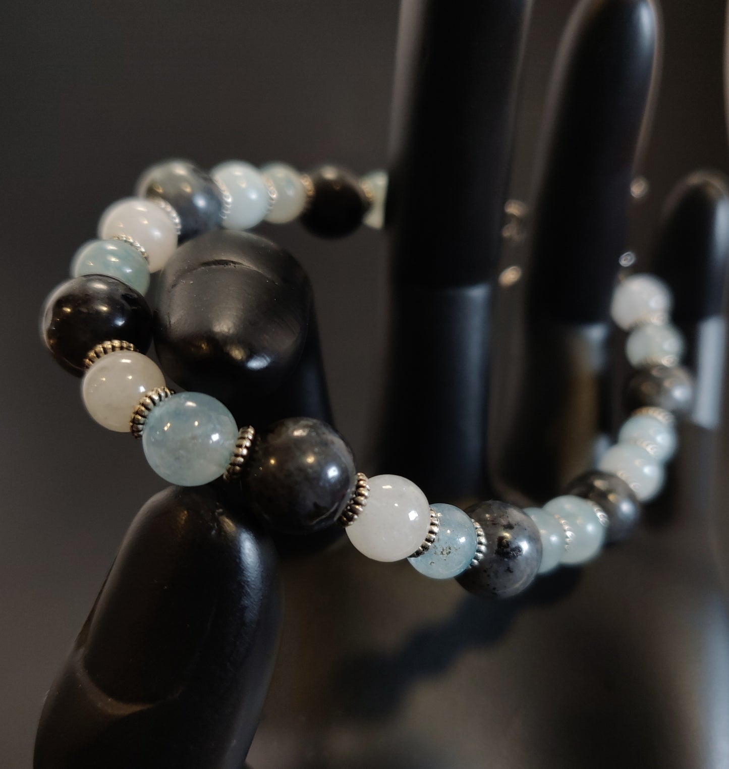 Agate & Labradorite Beaded Bracelet