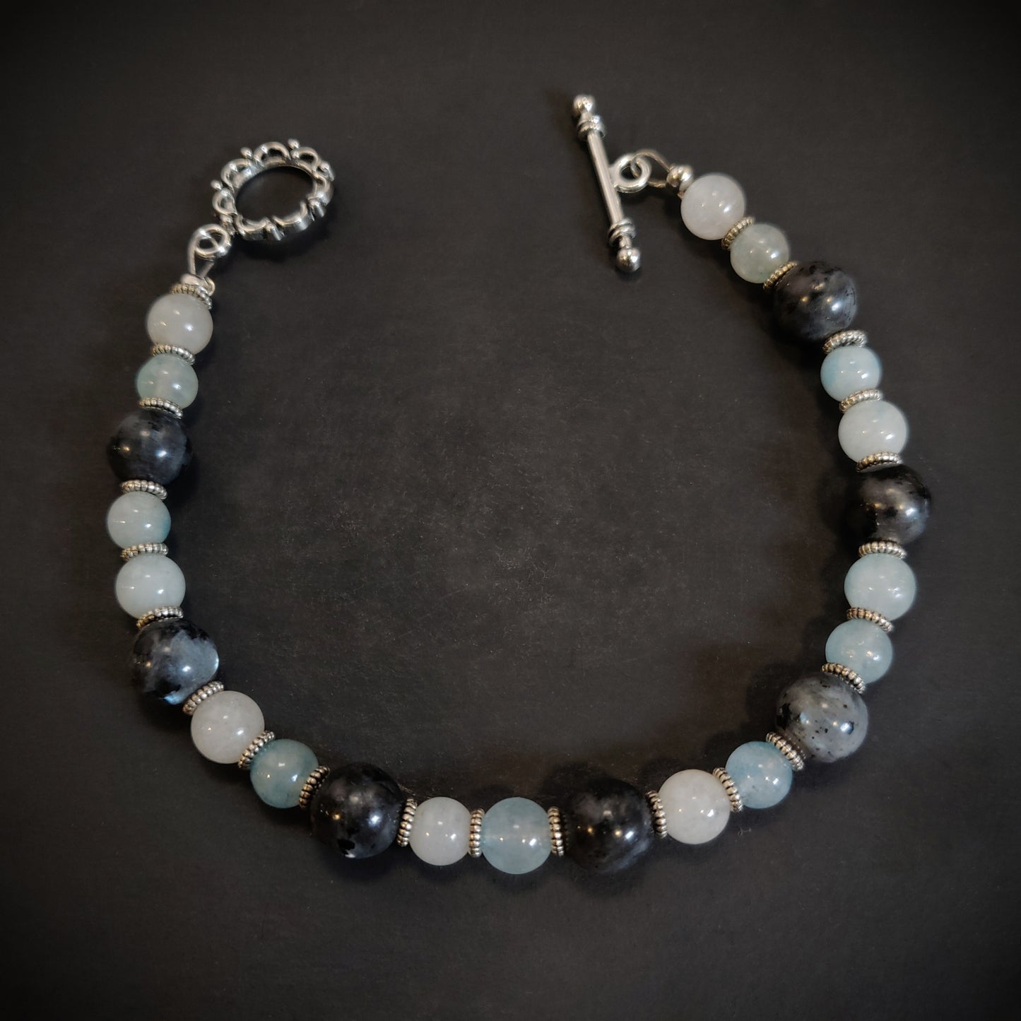 Agate & Labradorite Beaded Bracelet